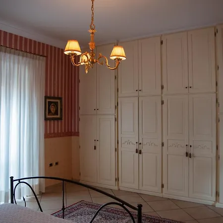 Guest house Solimena House