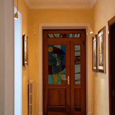 Solimena House Guest house *